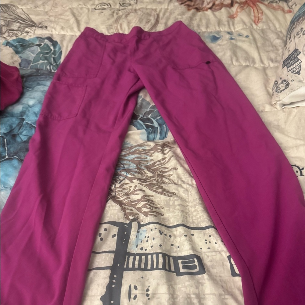 Medium scrub star scrub pants
